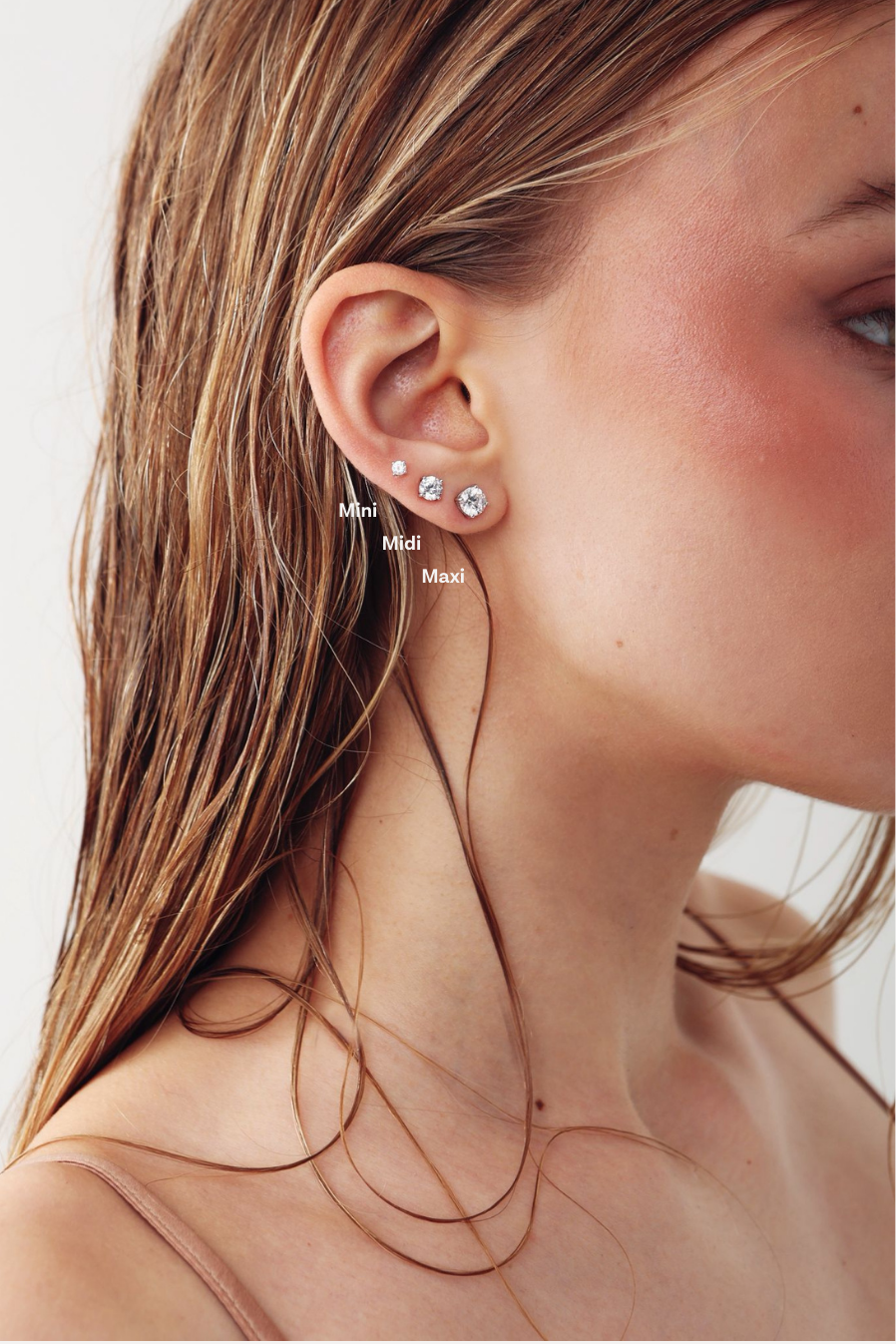 MIDI ROUND STUD WHITE