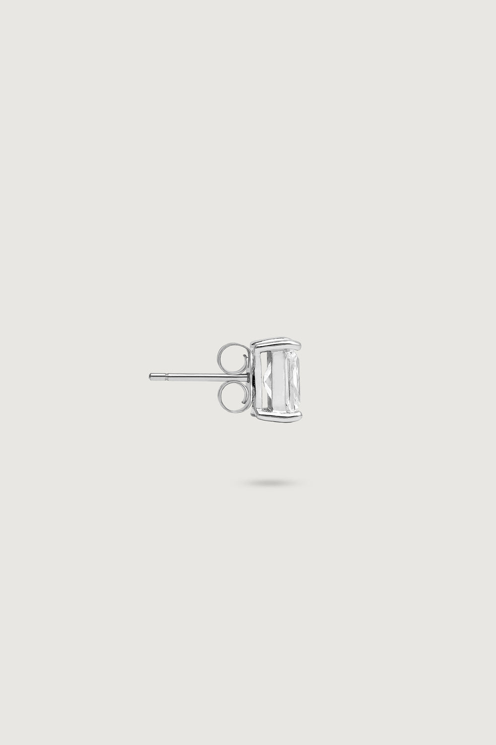 MAXI RECTANGULAR STUD WHITE