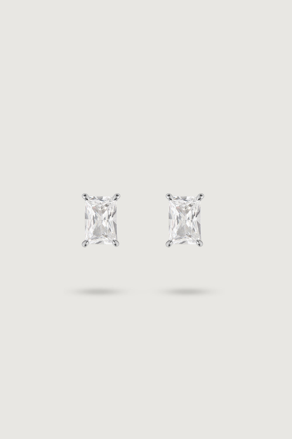 MIDI RECTANGULAR STUD WHITE