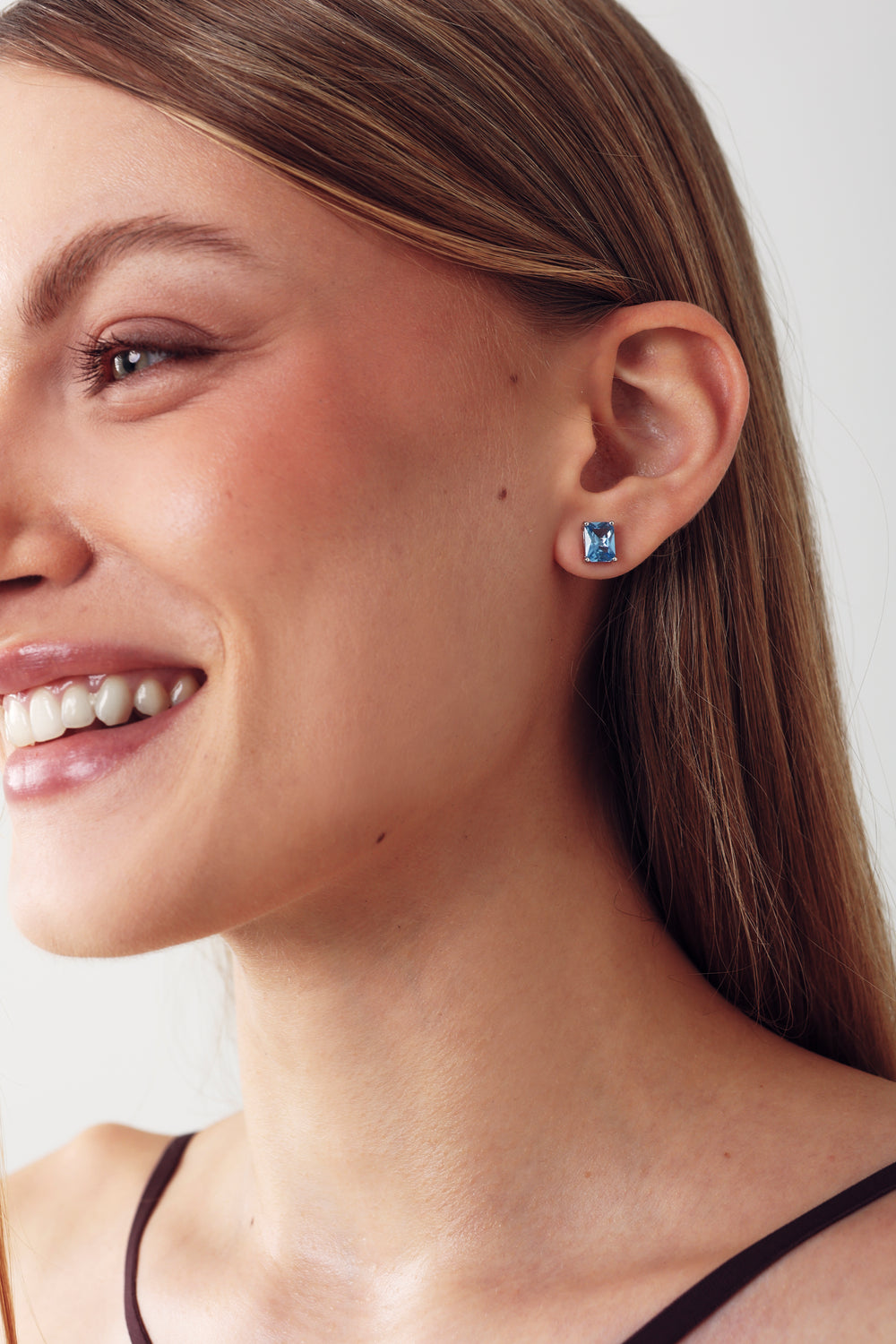 MAXI RECTANGULAR STUD LIGHT-BLUE